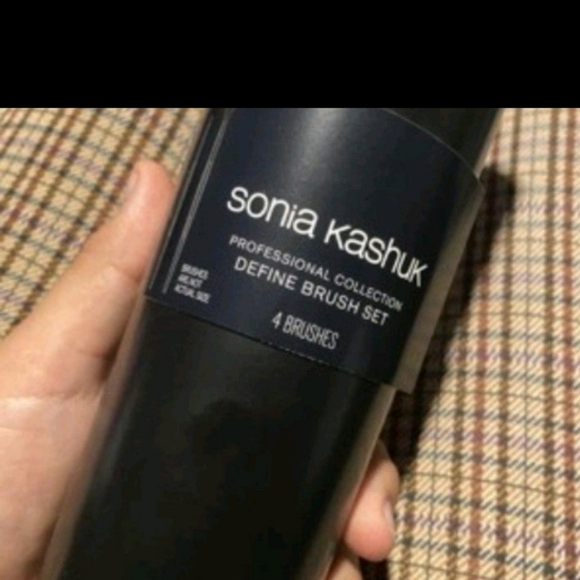 Sonia Kashuk professional collection glow brush set of 4 in storage tube. NWT - Picture 4 of 4